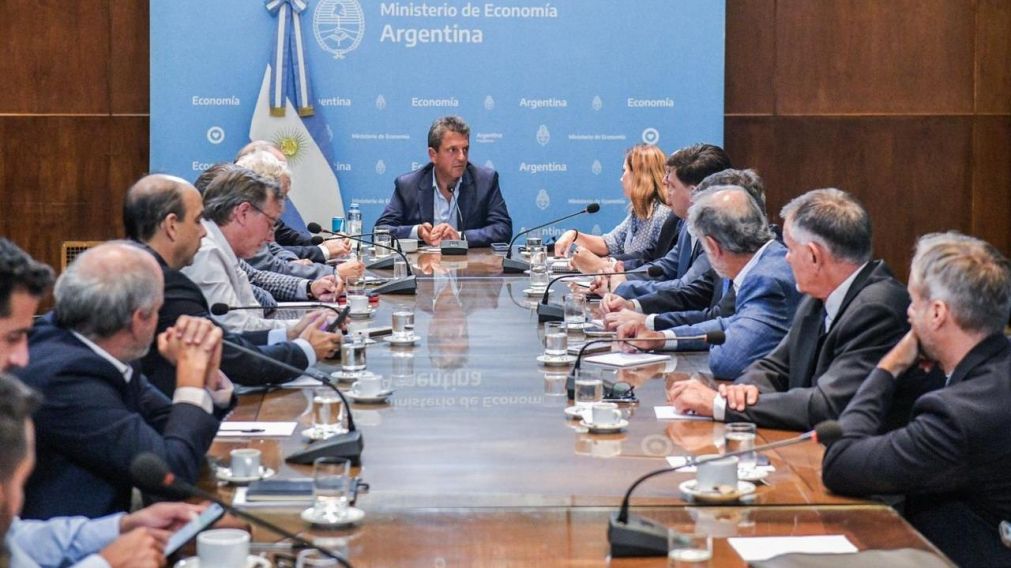 Sergio Massa supervisa la transición ordenada de la gestión económica.