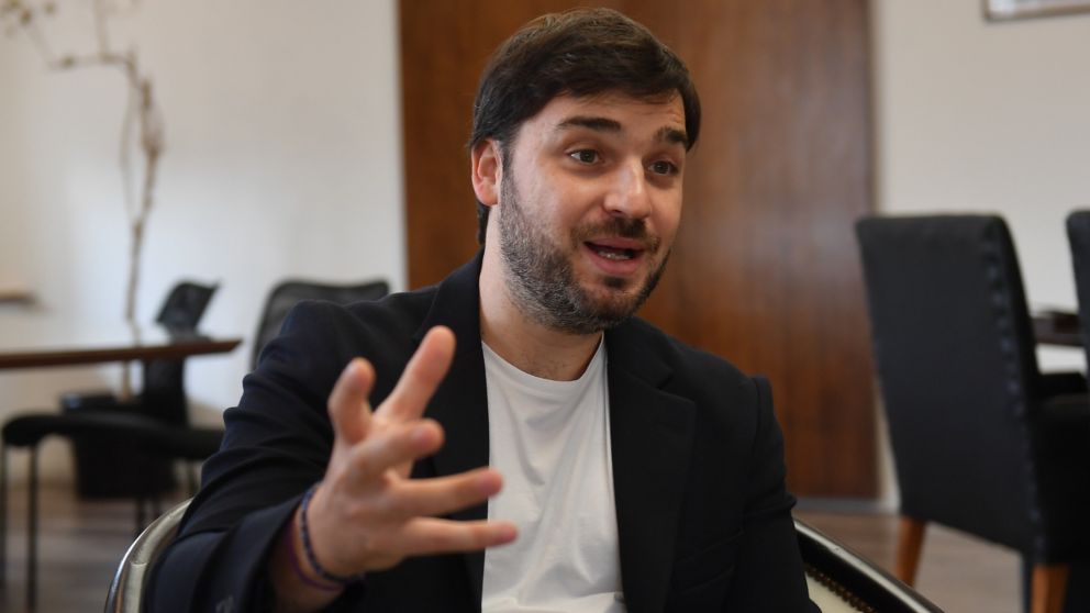 Ignacio Torres, preocupado por el futuro pago de aguinaldos en su provincia. (La Opinión Austral)