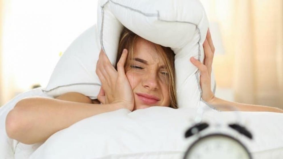 No se despegan de la almohada: los signos que más aman estar en la cama.