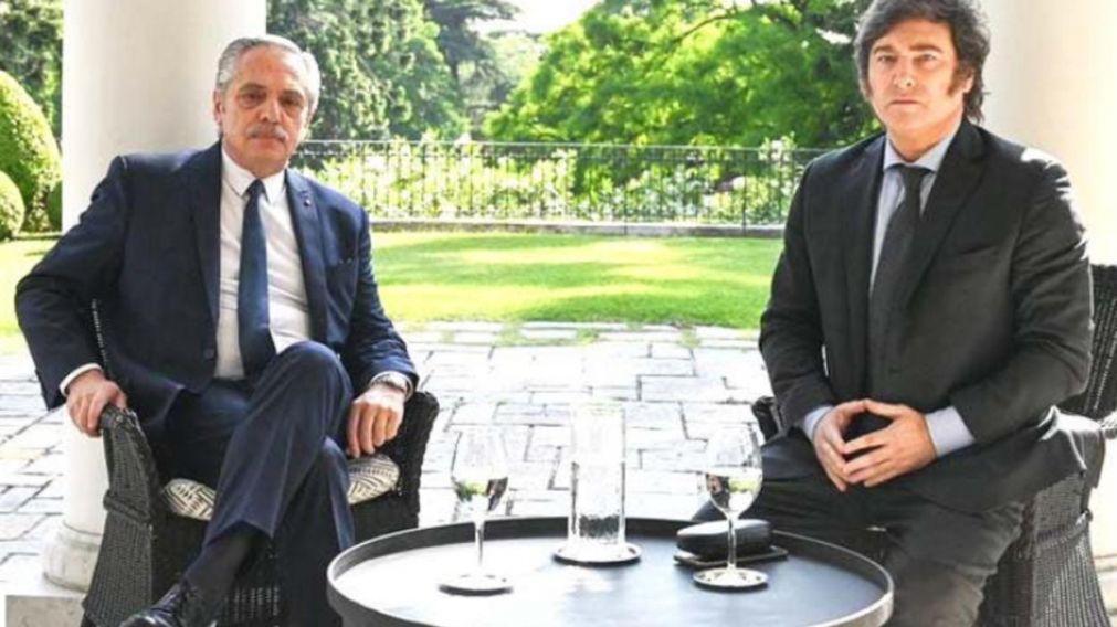 Alberto Fernández inició la transición con Javier Milei (Twitter).