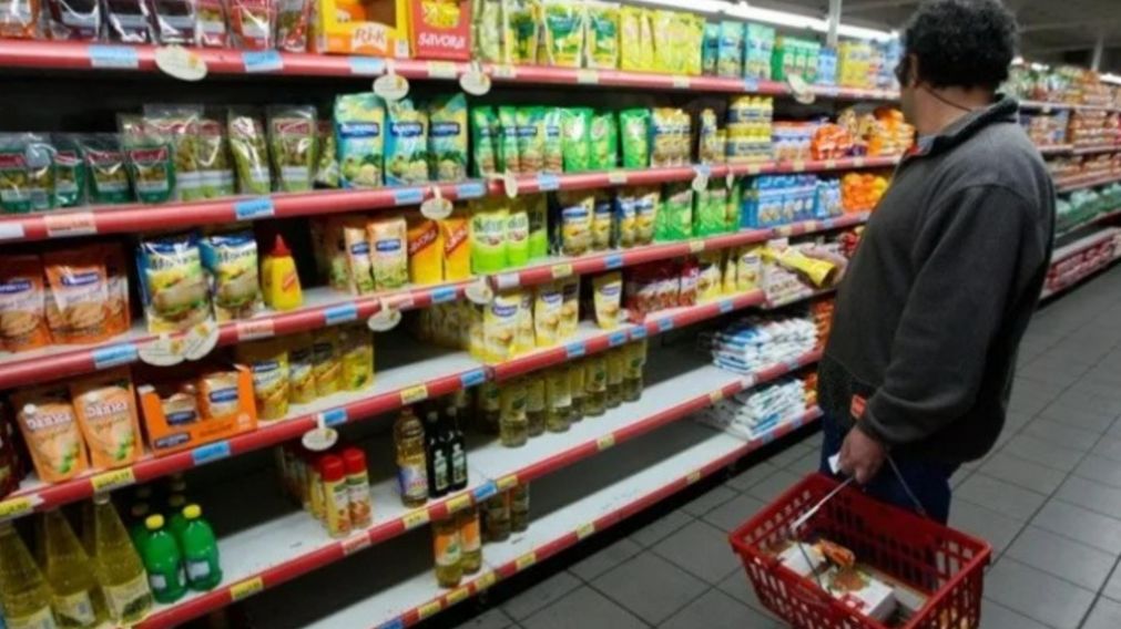Los clientes notan faltantes en algunos supermercados (Hernán Nersesian/Crónica/Archivo).