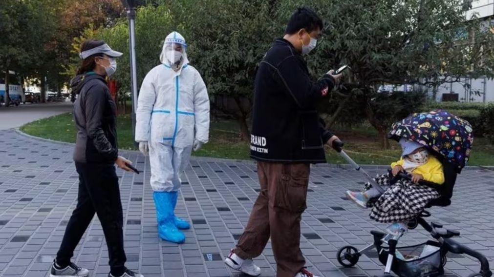 Alarma mundial por un nuevo virus respiratorio que se propaga en el norte de China (Imagen Reuters).