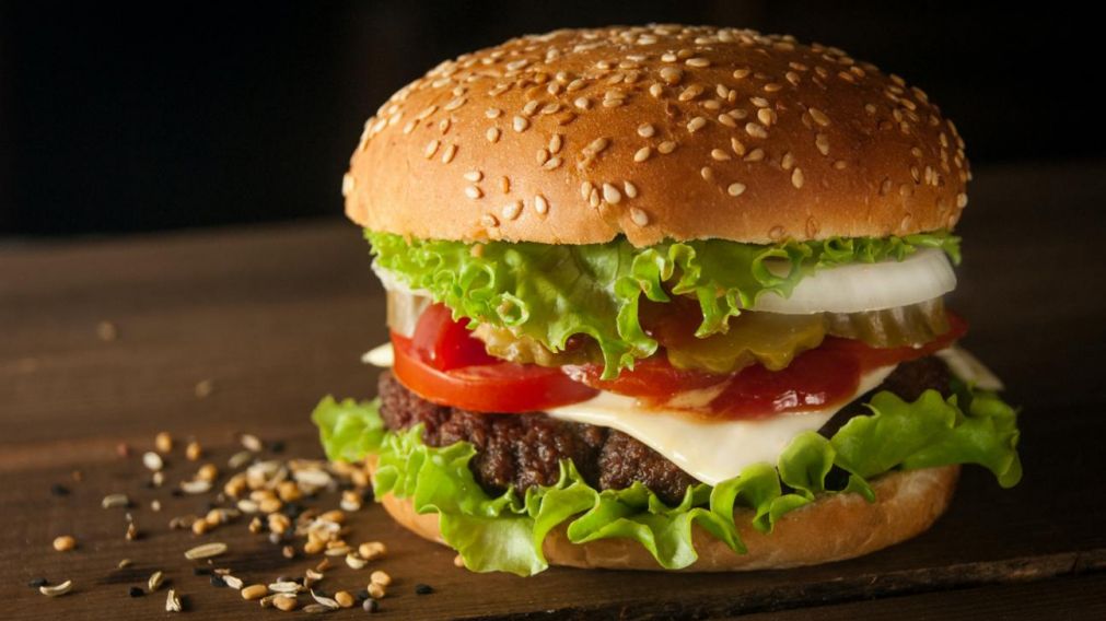 El aspecto de una hamburguesa fue el eje de la polémica en España (Imagen ilustrativa).