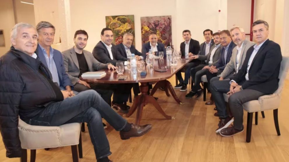 Gobernadores de Juntos por el Cambio se volverán a reunir para definir su posición tras el triunfo de Javier Milei.