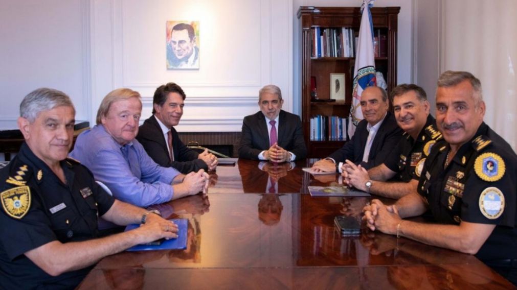 El funcionario saliente se reunió con el equipo de Milei.