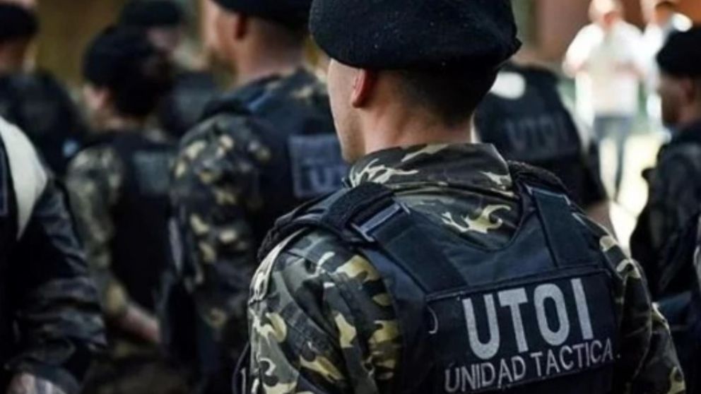 Los oficiales implicados se desempeñan en la Unidad Táctica de Operaciones Inmediatas.