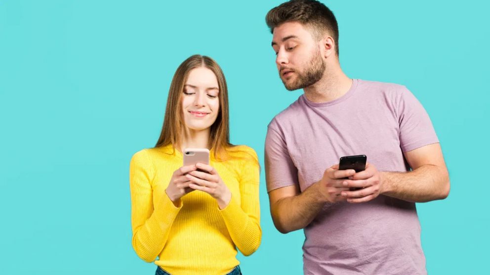 El truco para ocultar por completo las conversaciones de WhatsApp.