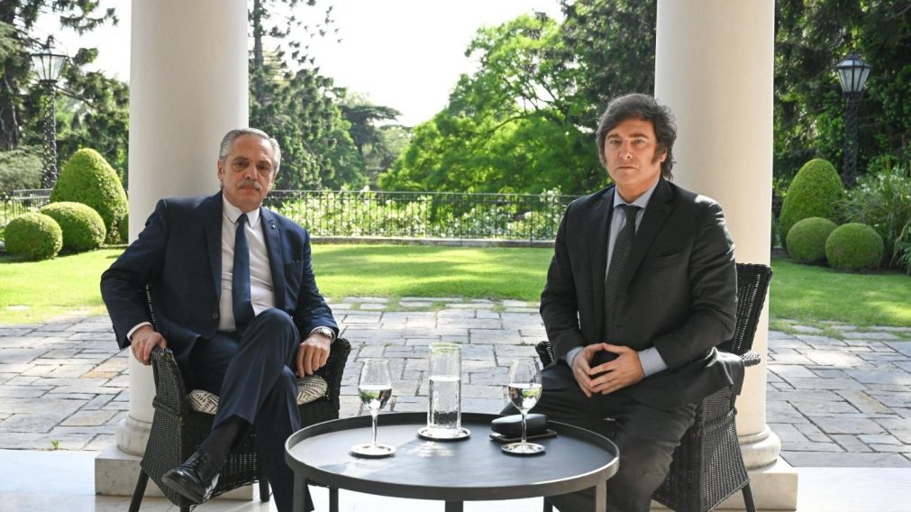 Alberto Fernández recibió a Javier Milei en la quinta presidencial de Olivos.
