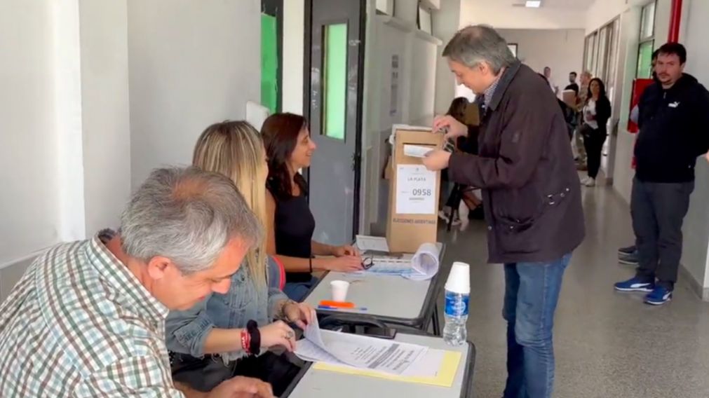 El diputado Máximo Kirchner votó en Ensenada.