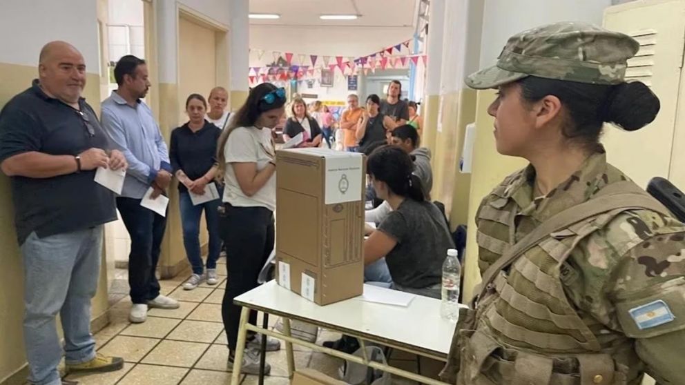 Para el balotaje habrá un operativo que incluirá a unos 86.000 efectivos de las Fuerzas Armadas.