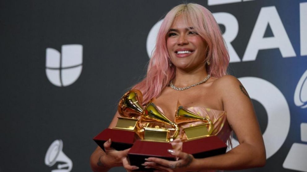 Karol G ganadora de los Latin Grammy 2023.
