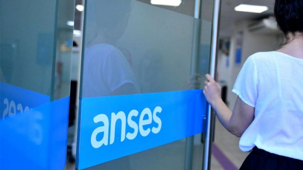 ANSES: c�mo cobrar el bono de $50.000 en octubre (Imagen ilustrativa).