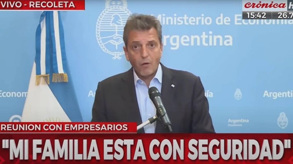 En el día de cierre de la campaña presidencial, Sergio Massa reveló que su familia recibió amenazas.
