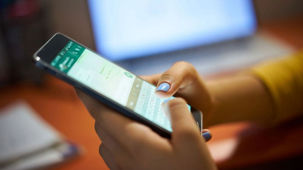 El sencillo truco de WhatsApp que te permitirá marcar un chat como "no leído" y volver a revisarlo después.