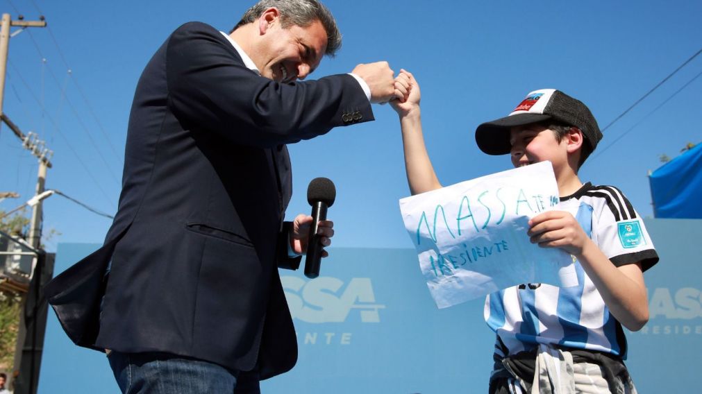 Sergio Massa en la Patagonia, sumó el respaldo del gobernador electo, "Rolo" Figueroa.