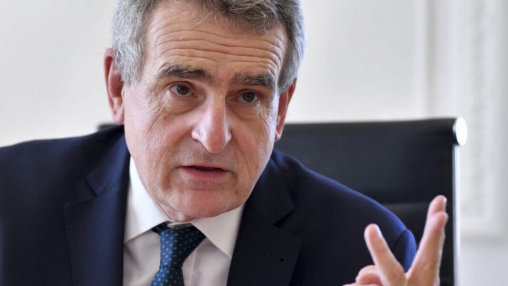 Agustín Rossi afirmó que a Milei "le faltan cursar un par de materias" para ser presidente