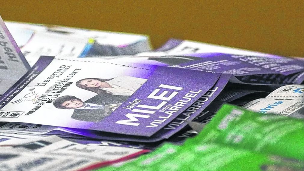 La Libertad Avanza no entregó la cantidad necesaria de boletas de cara al balotaje.