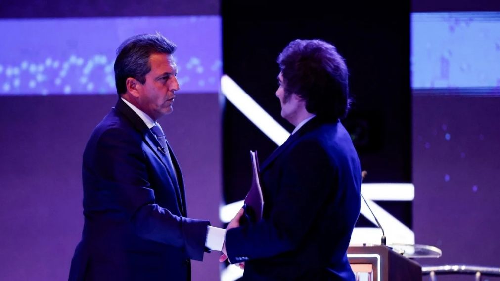 El encuentro oficial entre los candidatos de Unión por la Patria y La Libertad Avanza comenzará a las 21.