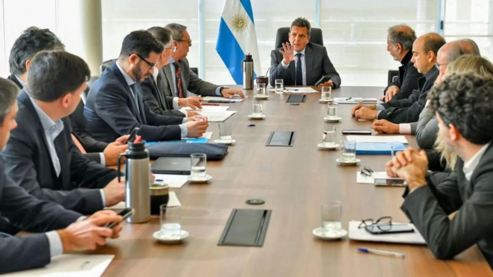 Las importaciones alcanzan el segundo mejor nivel en cinco años, con US$ 64.000 millones