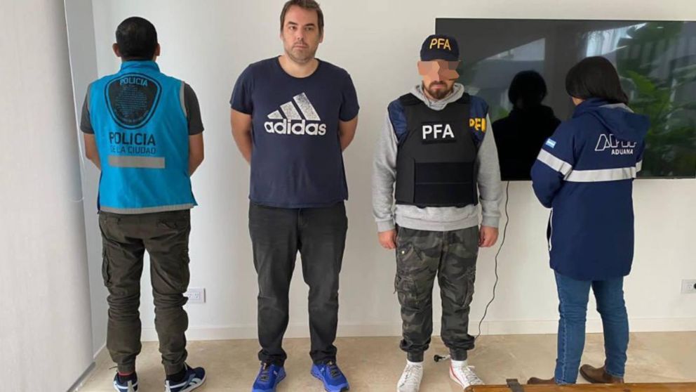 Procesan al financista Rojnica por lavado de activos y le conceden prisi�n domiciliaria