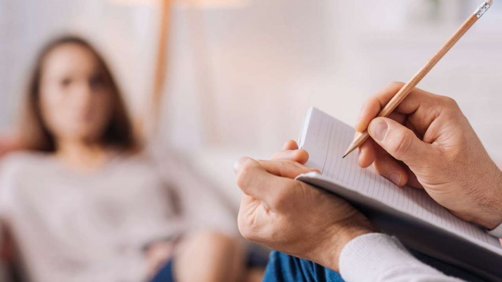 Casi un 35% de los argentinos no puede pagar un tratamiento psicológico.