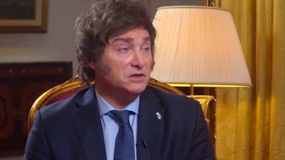 El candidato de La Libertad Avanza, Javier Milei, mantuvo una charla con el periodista peruano Jaime Bayly.