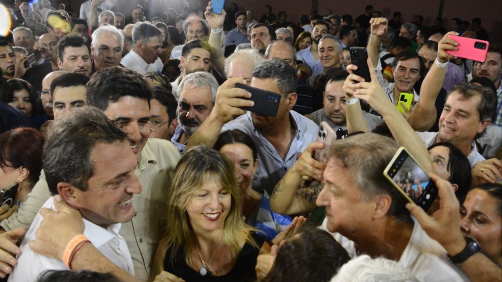 Sergio Massa visitó Rafaela y mantuvo una reunión con empresarios en Santa Fe capital (Télam).