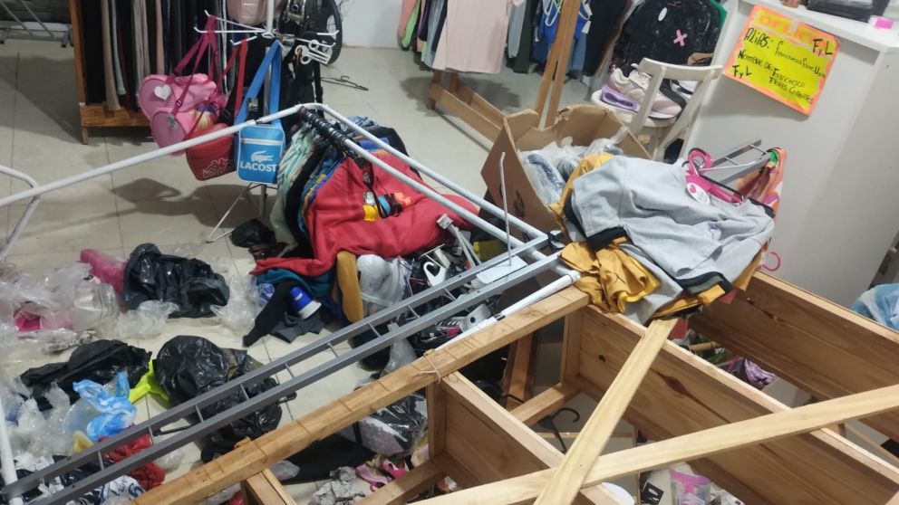 Detuvieron a los acusados y secuestraron lo robado (Gentileza Policía Bonaerense)