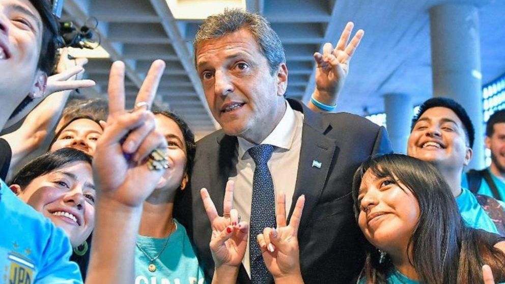 A 15 días del balotaje, Sergio Massa continúa con la campaña en el centro del país (Archivo).