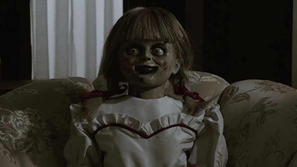 El ''ritual'' que se realizó en Halloween para mover una aterradora muñeca.