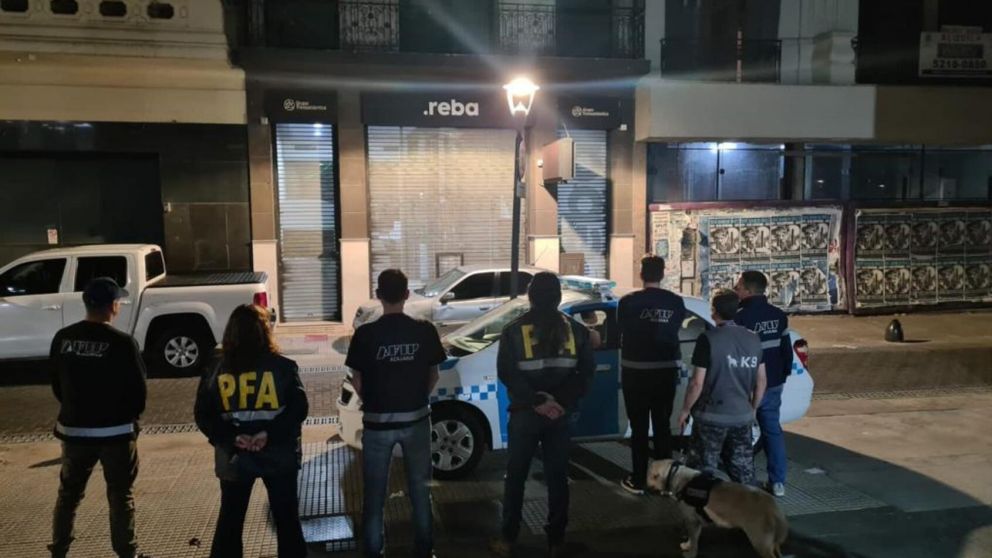 Investigan el entramado de los negocios de "El Croata" luego del allanamiento a la cueva Nimbus.