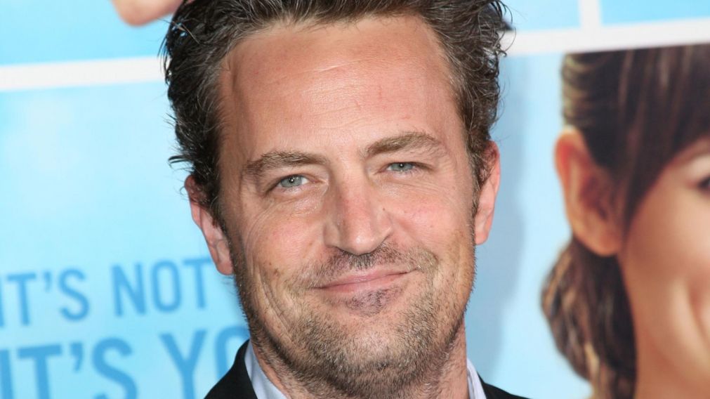 Murió Matthew Perry a los 54 años.