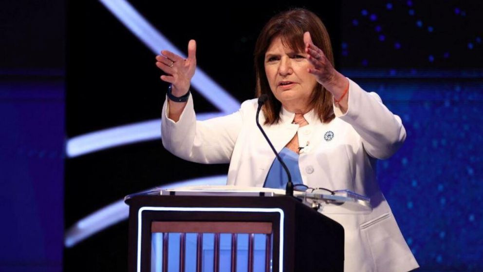 Patricia Bullrich admitió que acordó con Mauricio Macri el apoyo a Javier Milei: "Yo tomé una decisión y se la planteé".