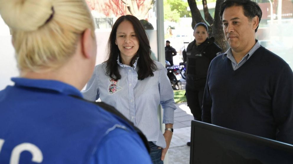 Soledad Martínez: "Seguimos sumando presencia policial en cada barrio de Vicente López".