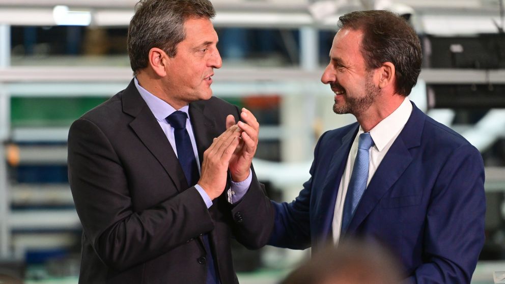 Ariel Sujarchuk: "Massa propone valor agregado sobre los activos y Milei propone rematarlos"