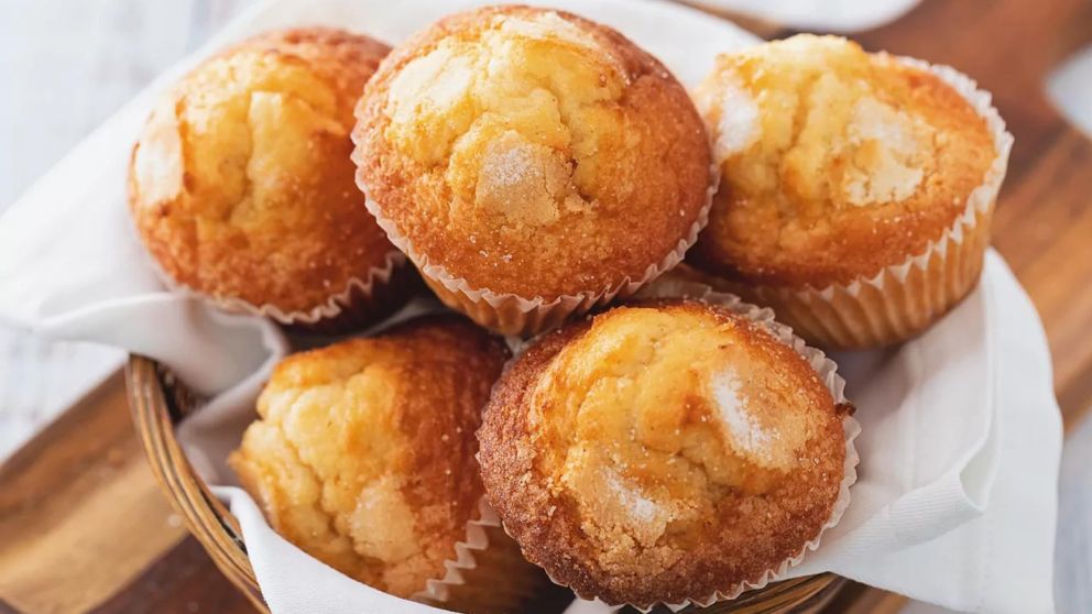 La mejor receta de magdalenas caseras para sorprender a tus seres queridos.