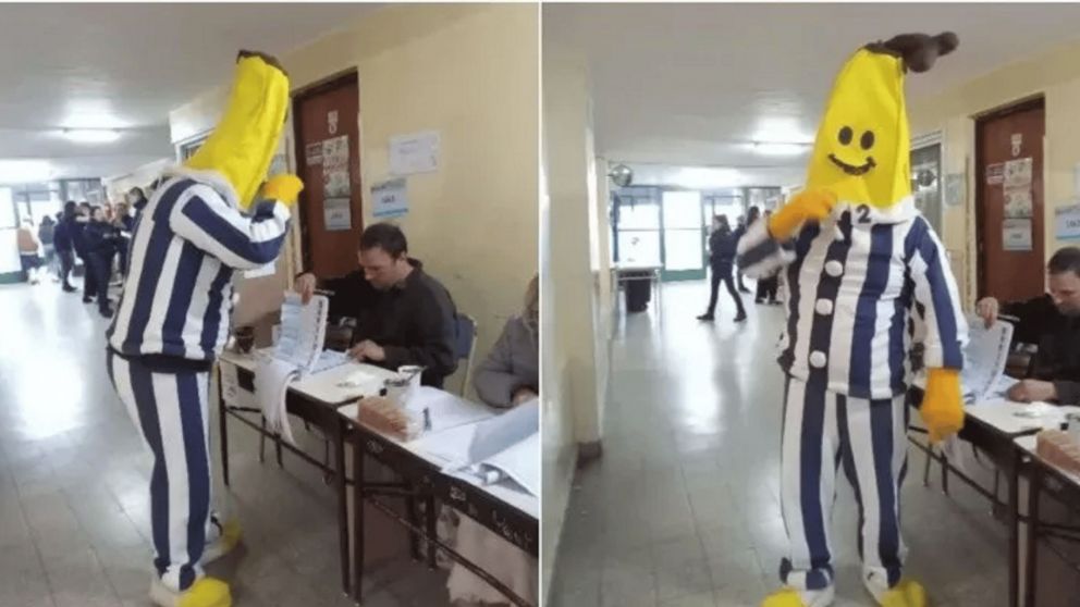 Fue a votar disfrazado de "Bananas en Pijamas" en las elecciones 2023