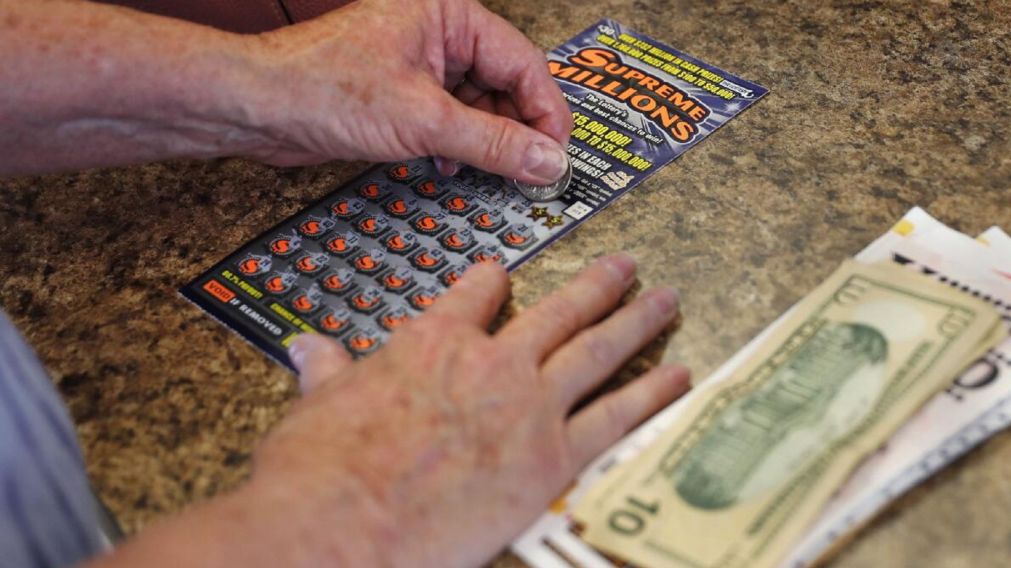 Un hombre ganó 10 millones de dólares gracias al consejo del empleado.