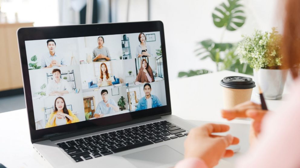 Capacitate con las últimas tendencias en e-commerce con Club Crónica