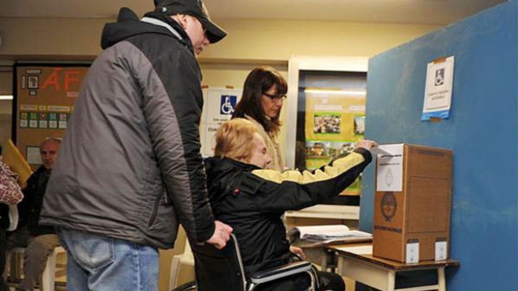 El objetivo es quitar las barreras que impiden a personas con discapacidad participar en las elecciones y ejercer su derecho a votar.