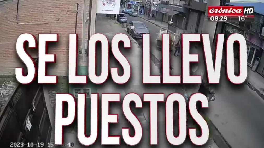 Un colectivero atropelló a un joven cartonero y una mujer de 84 años.