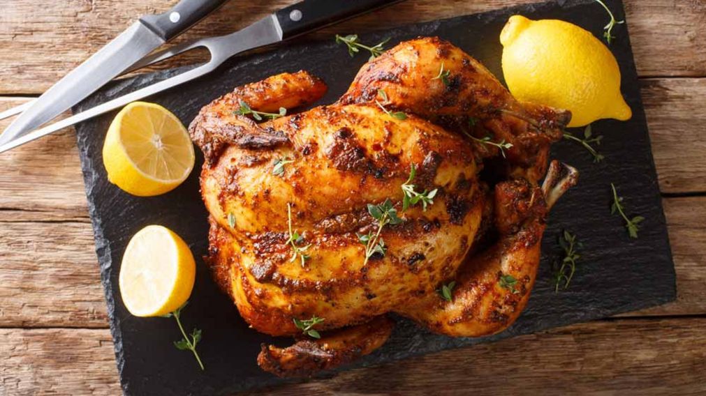 Mirá cómo hacer un buen pollo asado siguiendo la receta y algunos tips sencillos.