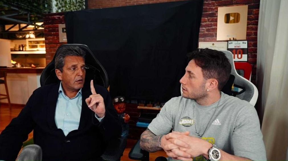 Massa mano a mano con "Momo".