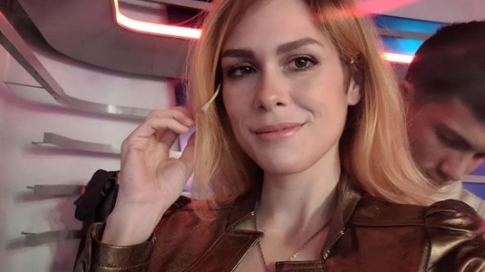 Lilia Lemoine, candidata a diputada nacional de La Libertad Avanza, durante una de sus últimas visitas a Crónica (Gentileza Instagram Lilia Lemoine).