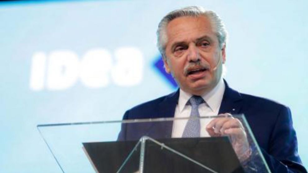 El presidente Alberto Fernández denunció a Javier Milei y a Ramiro Marra (Archivo).