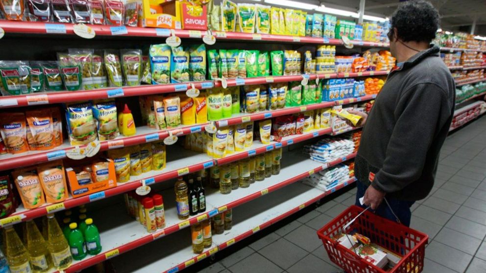 Este lunes entró en vigencia el programa "Compre sin IVA" (Hernán Nersesian/Crónica/Archivo).