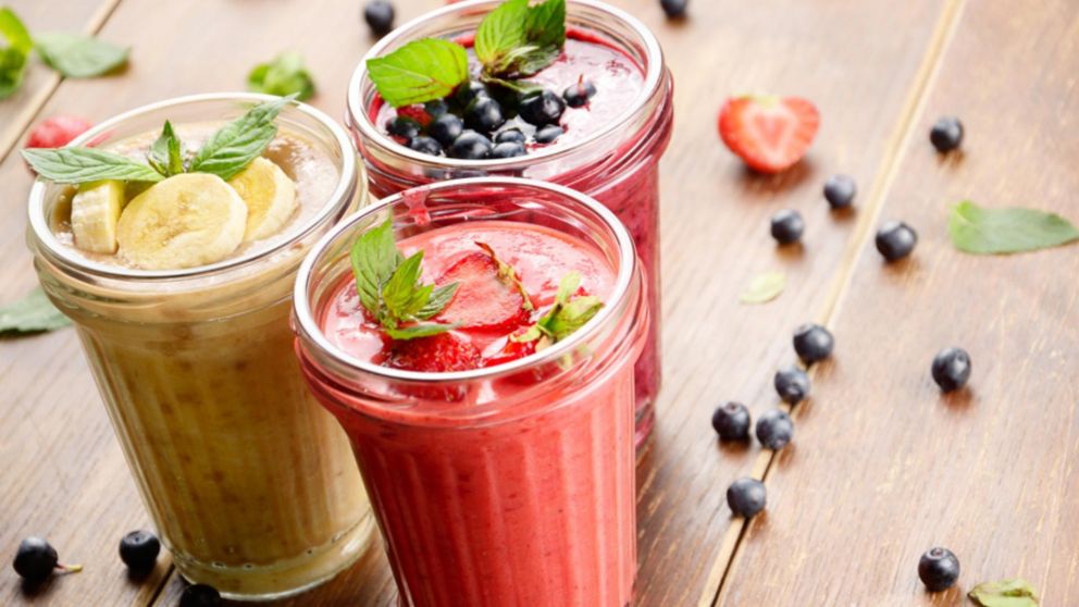Deliciosas recetas de licuados frutales que se pueden preparar en la cocina.