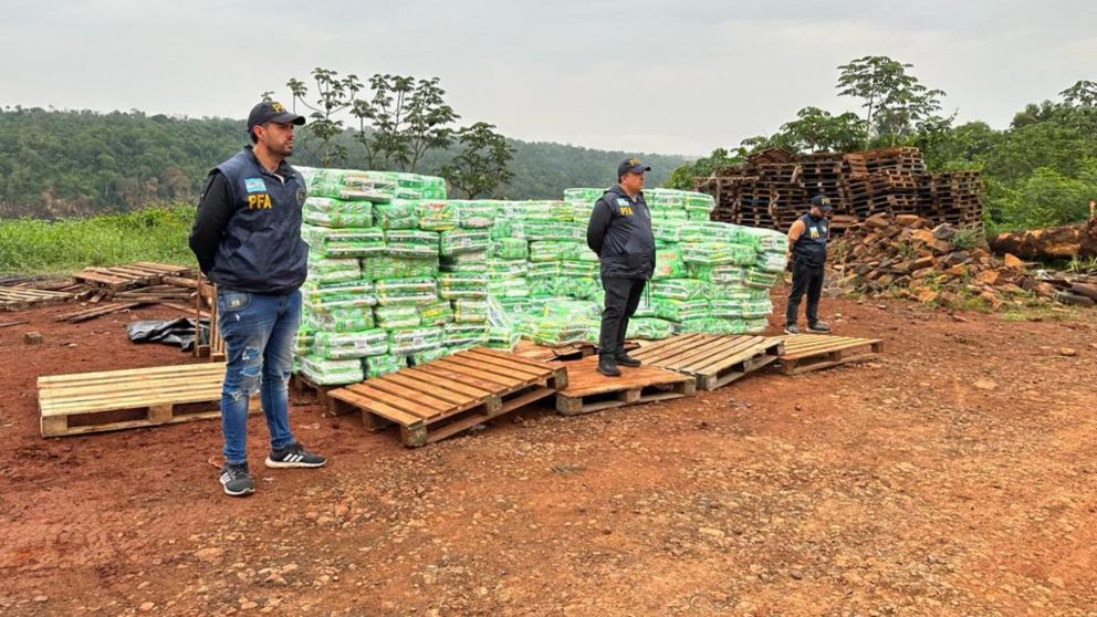 Desarticulan una organización dedicada al contrabando.