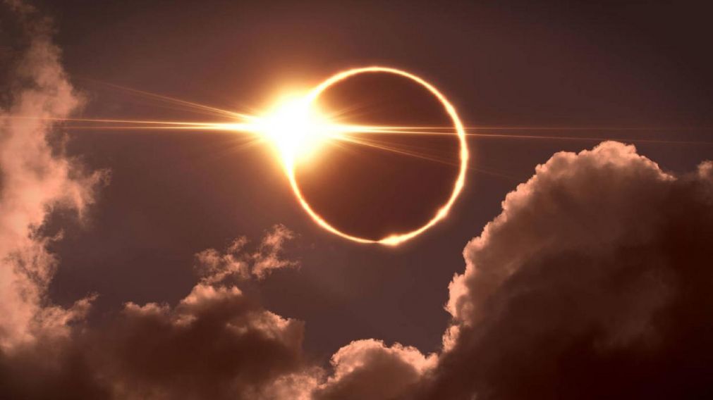 Los poderosos rituales que podés hacer durante el eclipse solar de octubre para atraer dinero, amor y abundancia.