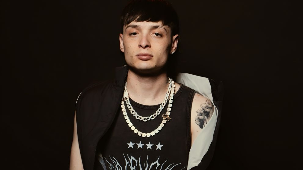 Peso Pluma llega por primera vez a Sudamérica y Argentina será parte de su gira.